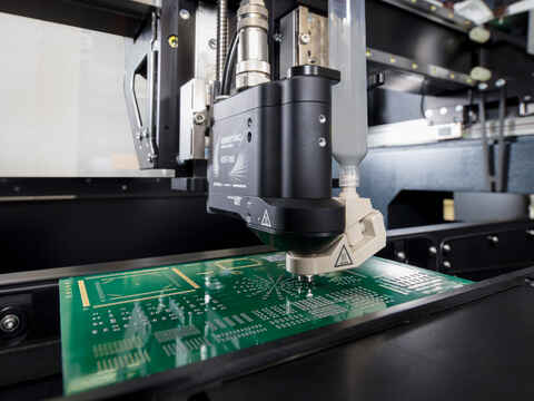 csm_Essemtec-Solder-Paste-Jet-dispensing-3_3d52d41508