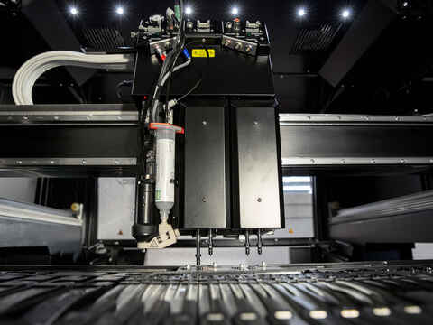 csm_Essemtec-Solder-Paste-Jet-dispensing-5_d1c9ca429e